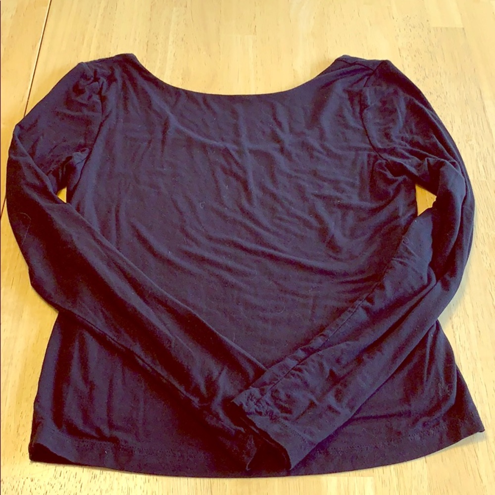 Adorable scooped back black top